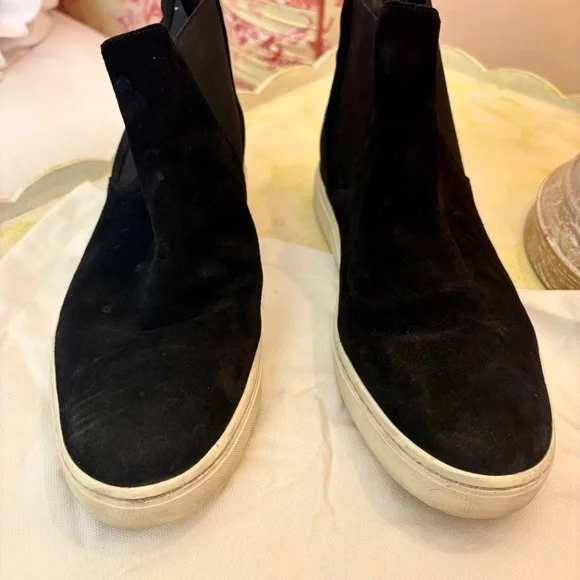 VINCE WOMENS' SUEDE BOOTIE WITH PLATFORM SOLE - Picture 3 of 5